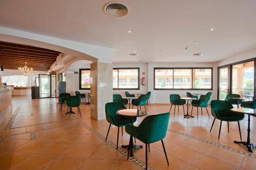 Mon Port Hotel & Spa - image 7