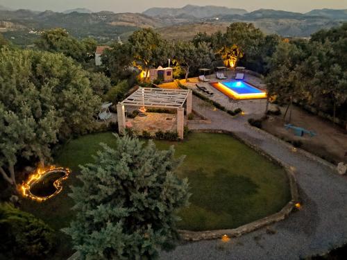  Villa Ermis - The Cretan Castello in Kástellos