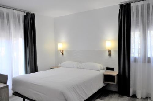 Hostal Restaurante Villa de Brihuega in 布里烏耶加