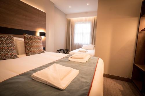 Oxford Hotel - image 8