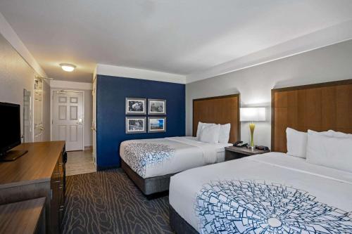 Queen Room with Two Queen Beds - Mobility Access/Non-Smoking