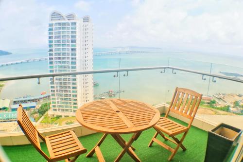 Balcony/terrace, Southbay Plaza Condominium in Batu Maung