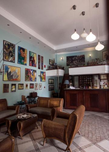 Ammon Garden Hotel - image 7