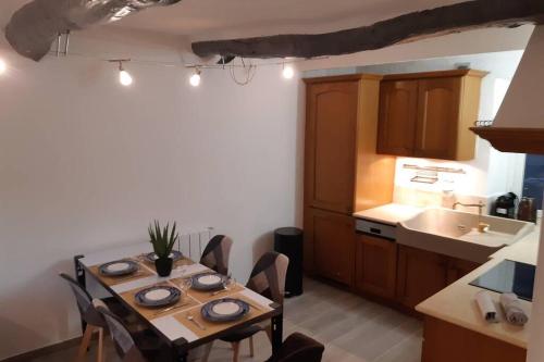 Charmante maison au cœur du village gîte à louer La Turbie