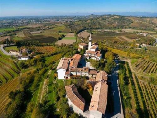 Alla Torre Antica in Dolegna Del Collio