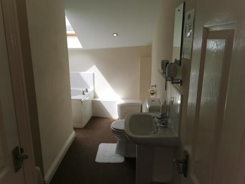 Town House B & B - image 7