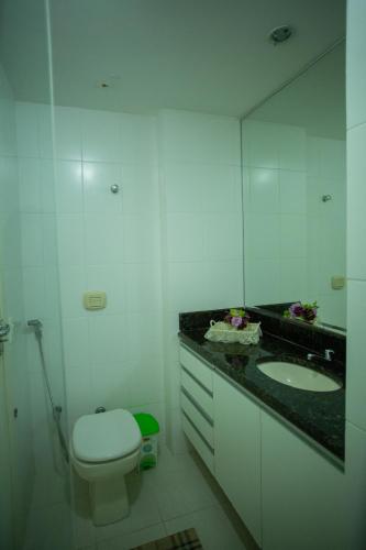 Apartamento de 3 Quartos - Em frente a Praia das Virtudes!