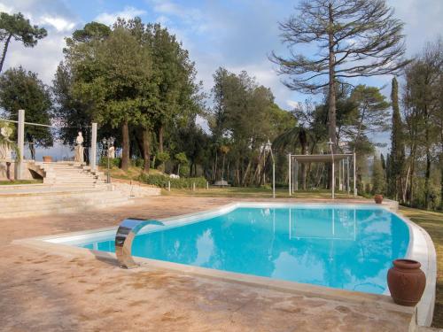 Peldbaseins, Villa Ortensia D'Avalos in Alvignano