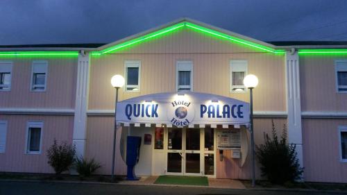 Quick Palace Vannes - 출입구