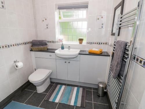 Byefield Lodge - image 11