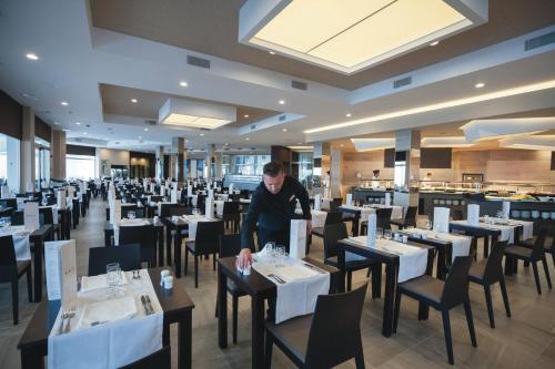 Hotel Riu Monica - Adults Only - image 9