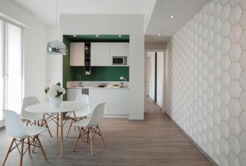 Contempora - Bilocale Luminoso con Terrazza - Duomo - A64 - image 13