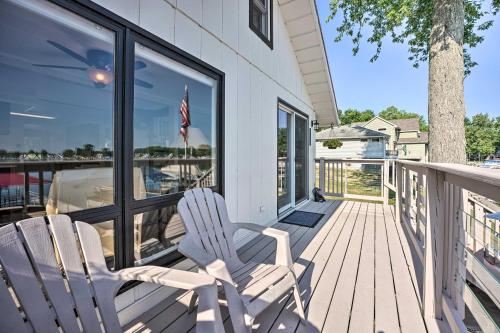 Lake George Cottage with Dock, Fire Pit and Kayaks in Fremont (IN)