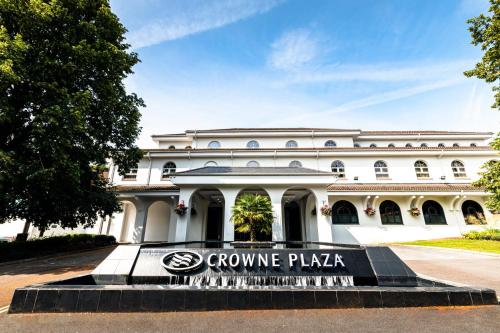 Crowne Plaza Gerrards Cross, an IHG Hotel