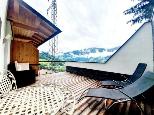 ระเบียง/ชานเรือน, Gästehaus Flörl 1 (Gastehaus Florl 1) in เซล แอม ซิลเลอร์