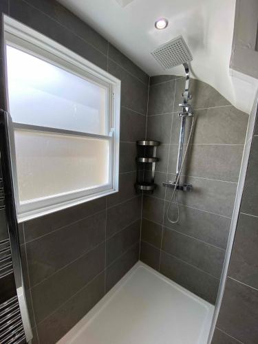 Bath Roof Terrace Apartment, City Centre, Sleeps up to 8, Bath (zdjęcie 10)