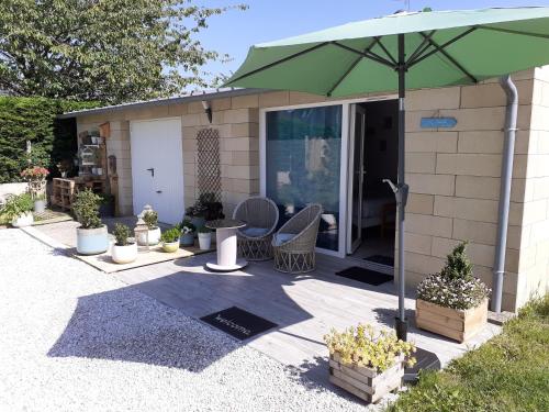 Instalaciones, Escale en baie. in Ducey
