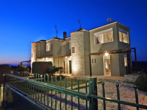 Eleon Maisonettes by TravelPro Services Nea Moudania Halkidiki