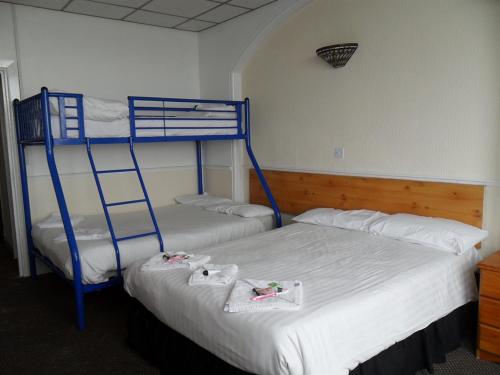 Anzy Panzy Hotel and Apartments Room Type - Standard Quadruple Room