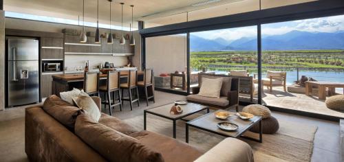 สภาพแวดล้อมโดยรอบ, The Vines Resort & Spa in ตูนูยาน