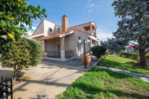 Cozy maisonette close to the city and the beach gîte à louer Kollyvás