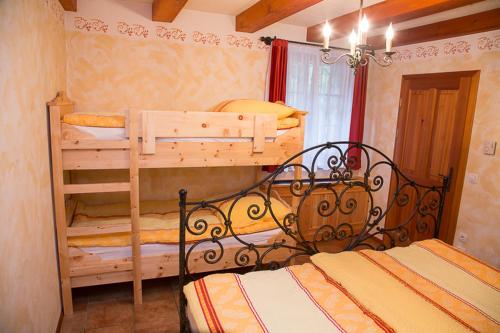 Apartment Pod Skalco 3