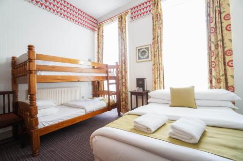 St Athans Hotel - image 12