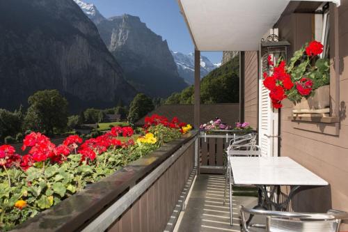 Lauterbrunnen Staubbach Beautiful Waterfall Apartment in 勞特布龍嫩