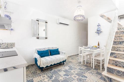 CASA DA AVO by Ammonite&Co