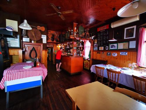 酒吧/Lounge Bar, PENZIJON URBANC in 波霍列山區洛夫倫茨