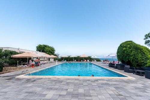 泳池, Hotel Capitol in 猶比特