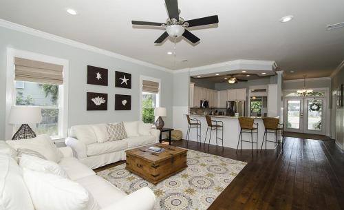 One More Day at Destin Pointe - image 2