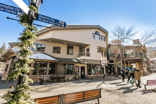 Vail Center Place Four-Bedroom Condo