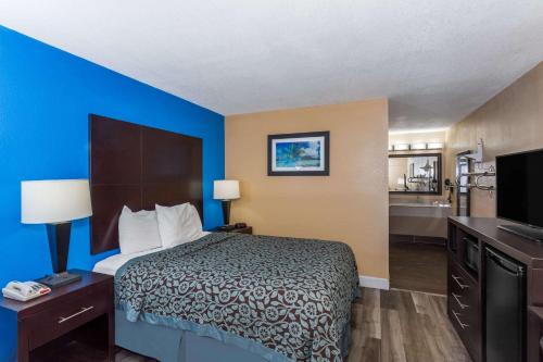 Days Inn by Wyndham Sarasota Bay in Sarasota, USA