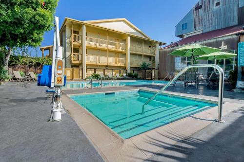 La Quinta Inn & Suites by Wyndham Irvine Spectrum in Irvine, USA