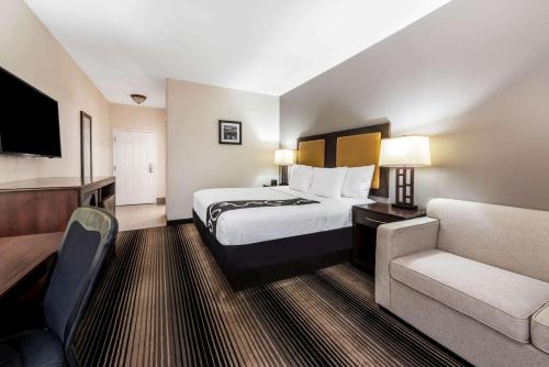 1 queen bed