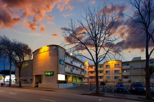 La Quinta Inn & Suites by Wyndham Berkeley