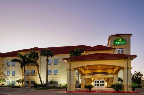 La Quinta Inn Suites by Wyndham Raymondville Harlingen