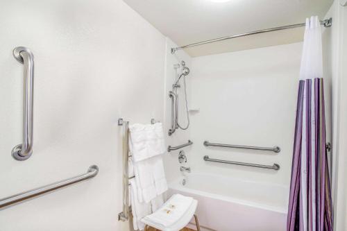 Double Room with Two Double Beds and Mobility/Hearing Impaired Access - Non-Smoking