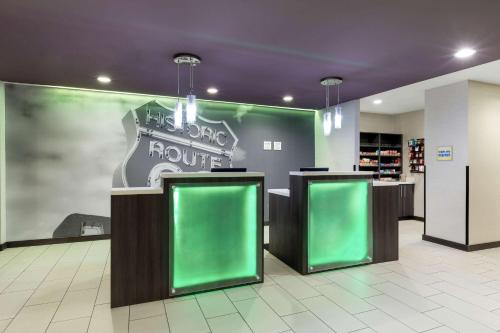 La Quinta Inn & Suites by Wyndham Claremore