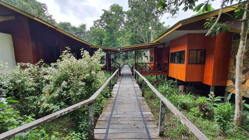 Bilit Adventure Lodge