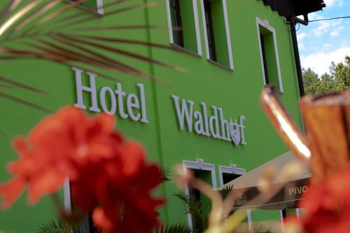 Waldhof - Hotel - Jiříkov