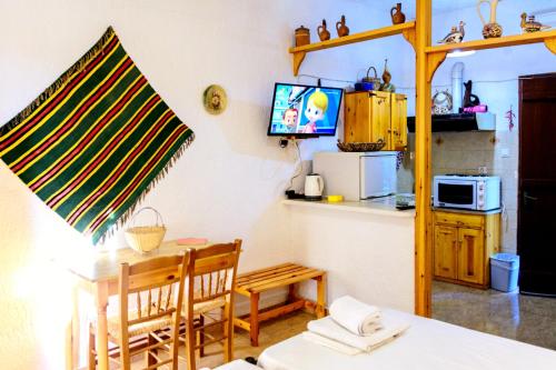 Spiros Rooms - image 3
