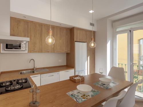 RD APARCAMIENTO INCLUIDO TRIANA luminoso cómodo apartamento 2Bd 2Bth, Sevilla (Foto 9)
