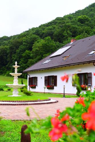 B&B Dumbrăveni - Domeniul Poiana Ursului - Bed and Breakfast Dumbrăveni