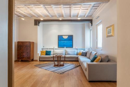 GuestHost - Piazza Navona Elegant Apartment, Rome (photo 6)