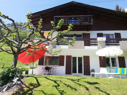 Chalet Waldrand - Apartment - Inden