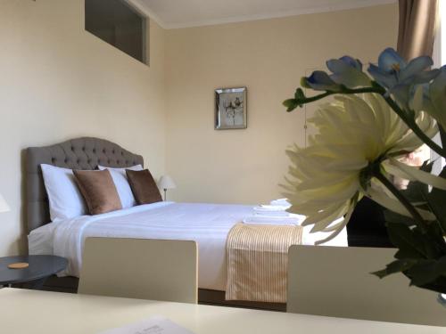 Brydges Self-Catering Spaces and En-suite rooms Hastings