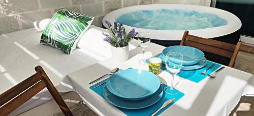 La Calita Escondida - Jacuzzi y Cocina en Terraza Privada - Piscina y Parking Gratis 1