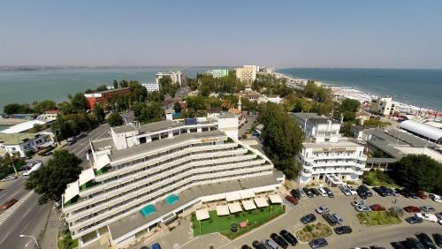 Hotel Condor - image 10